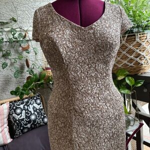 Elegant Lace Dress in Champagne